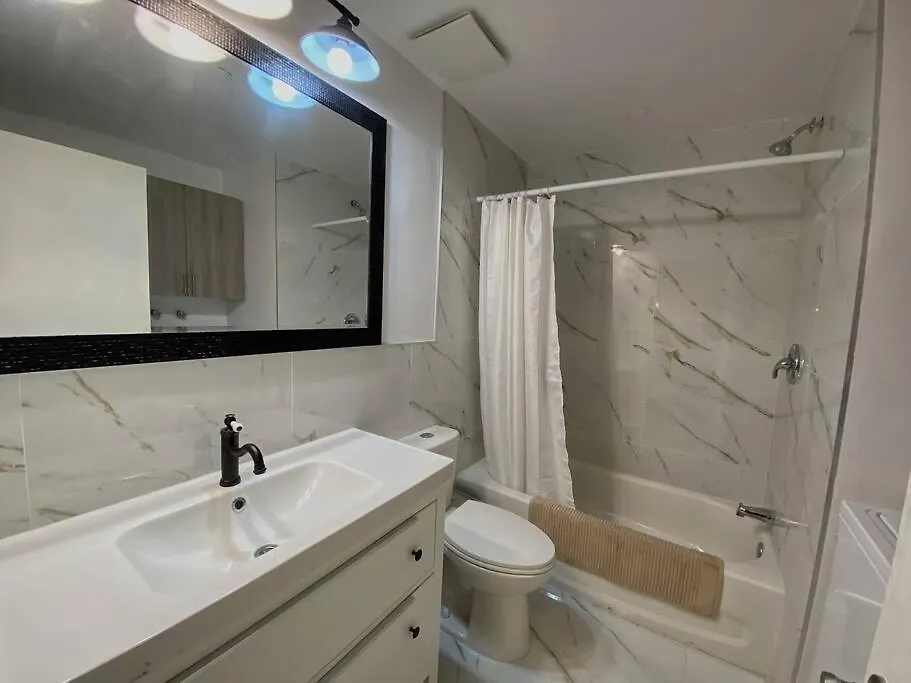 4414-Modern 2 Bd Gem/ Near Dt Mtl, Canal, Atwater Apartment Montreal